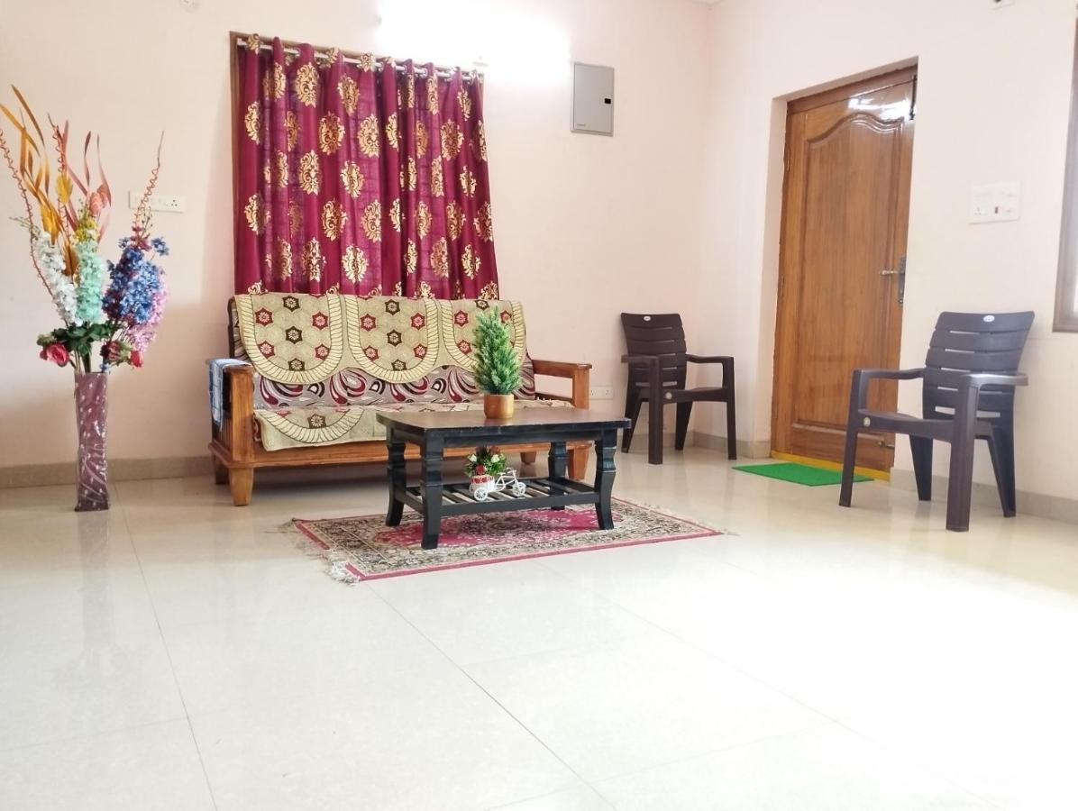 Sls Homestay - Luxury Ac Service Apartments 1Bhk, 2Bhk, 3Bhk - Direct Flyover To Alipiri Tirumala Gate - Walk To Ps4 Pure Veg Restaurants, Supermarkets - Near To National Highway & Padmavathi Amma Temple - Modular Kitchen, Living Room -Free Superfast Tirupati Luaran gambar